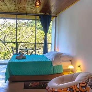  Hostel Pistacho